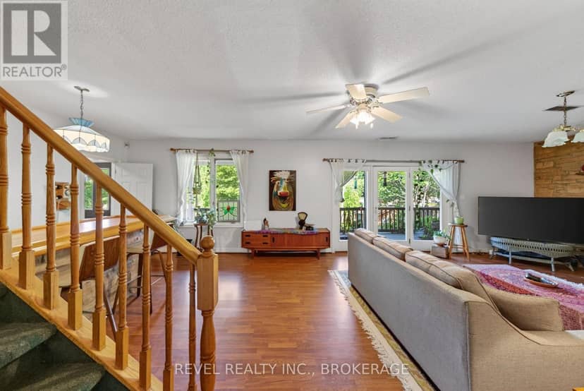 5383 Rideau Road — photo 32 of 40