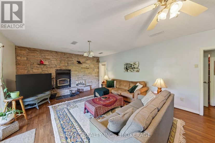 5383 Rideau Road — photo 34 of 40