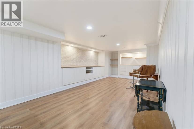 36 SLATER Street — photo 16 of 26