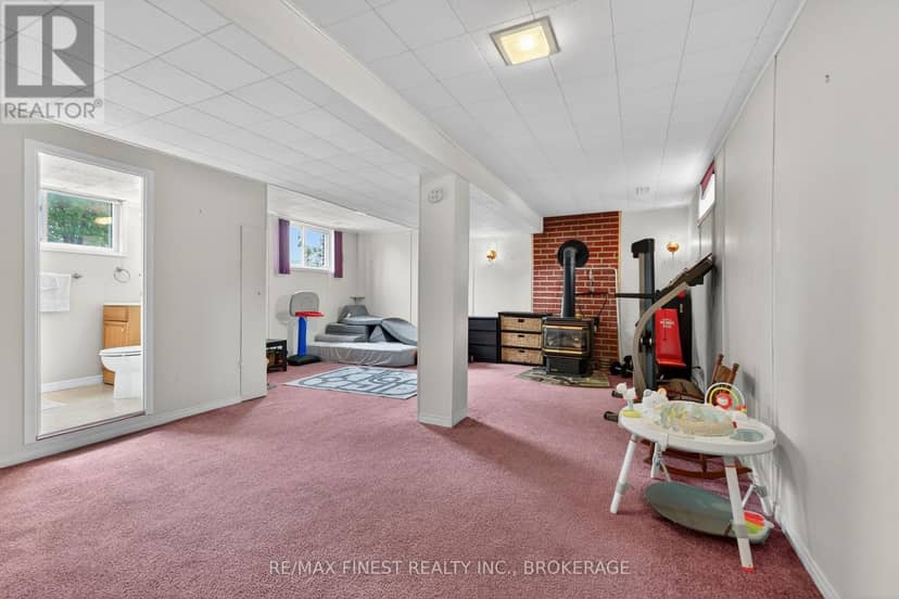 14 Chesterfield Drive — photo 24 of 40