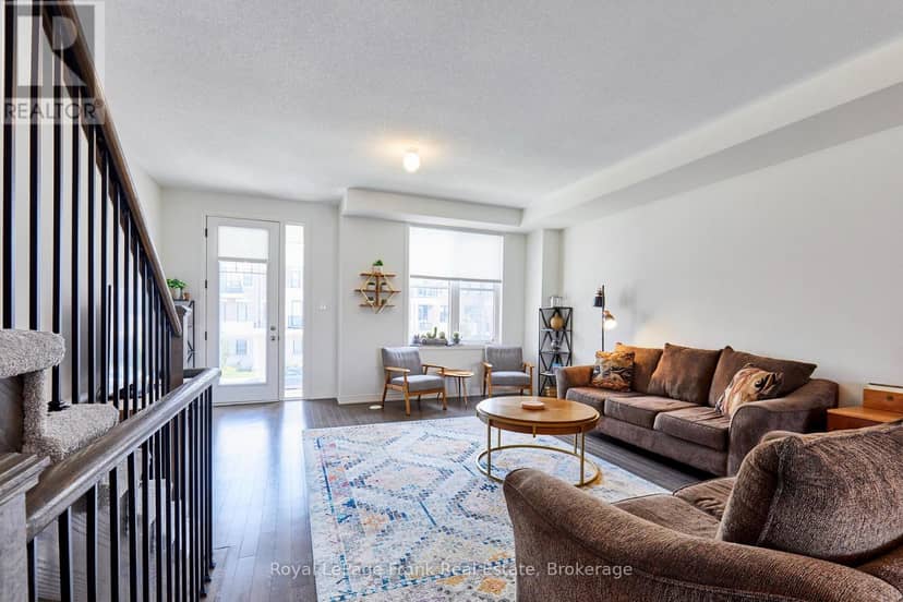 26 Clarington Boulevard — photo 5 of 21