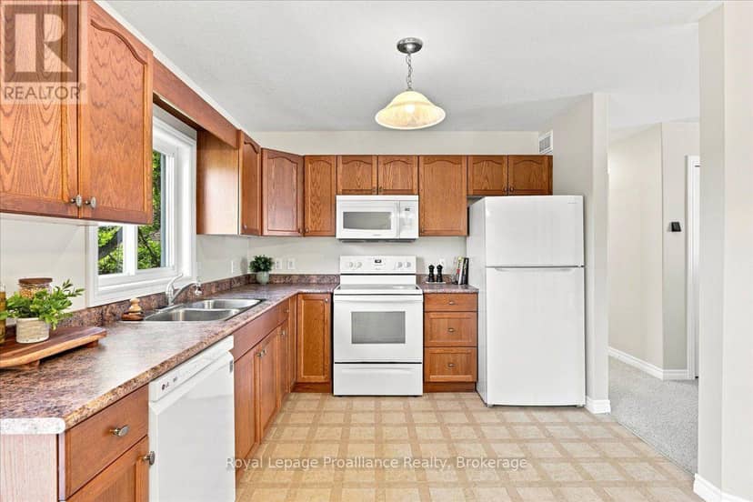 28 Kyle Court — photo 14 of 40