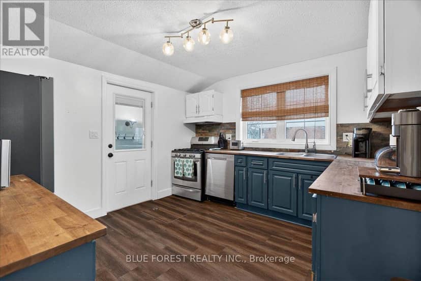 148 Main Street, West Elgin, photo 7