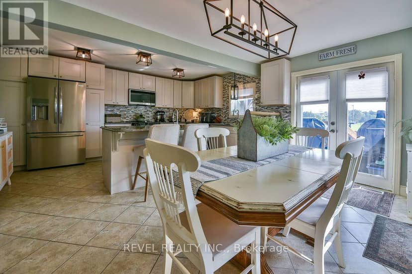 238 Craig Street — photo 11 of 40