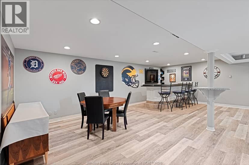 141 Railway Court — photo 17 of 40