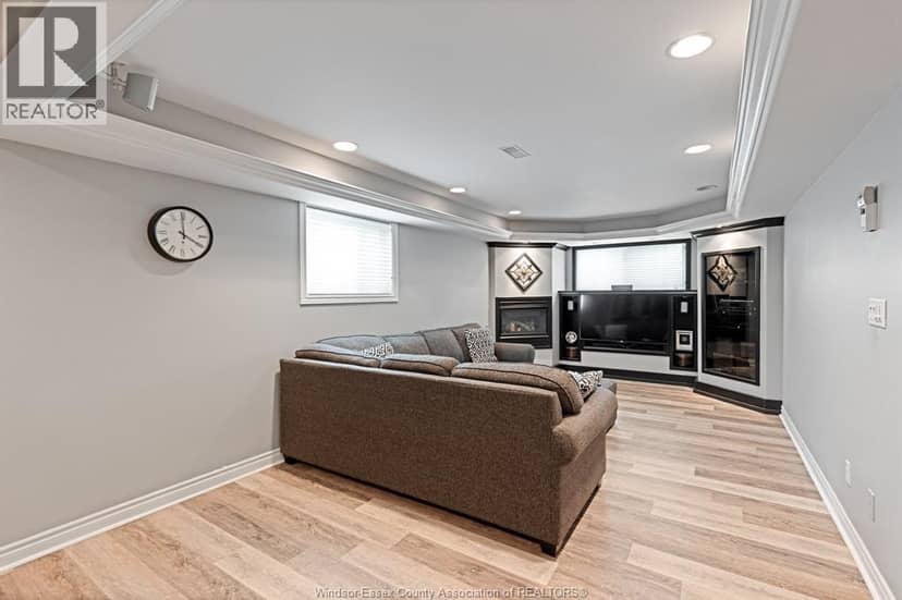 141 Railway Court — photo 21 of 40