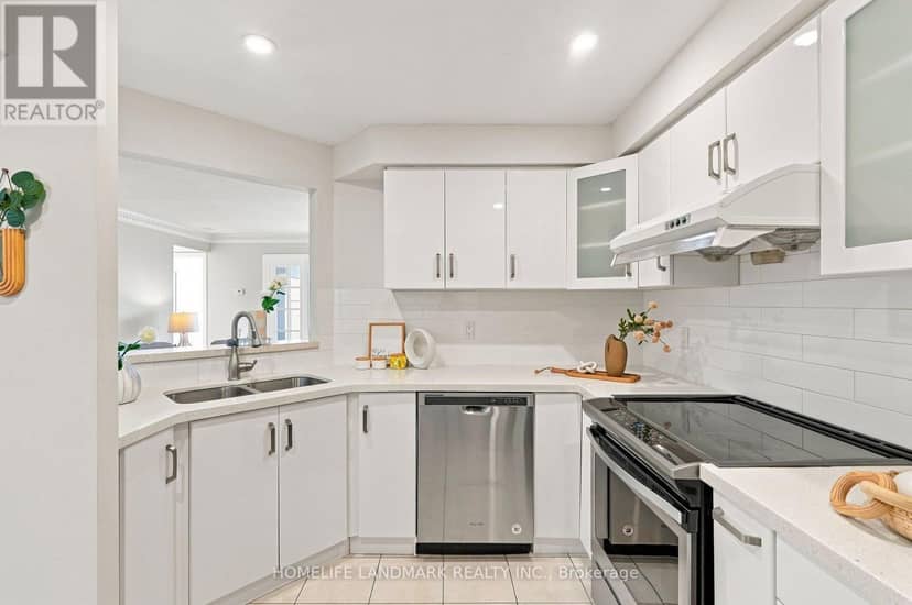 1606 - 5418 Yonge Street — photo 7 of 30