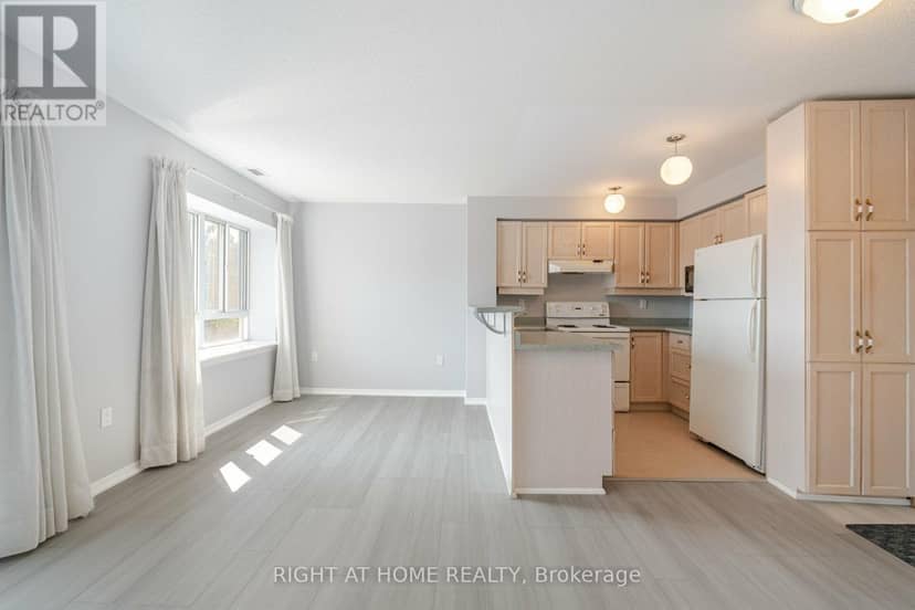 306 - 1387 Bayview Avenue — photo 10 of 32