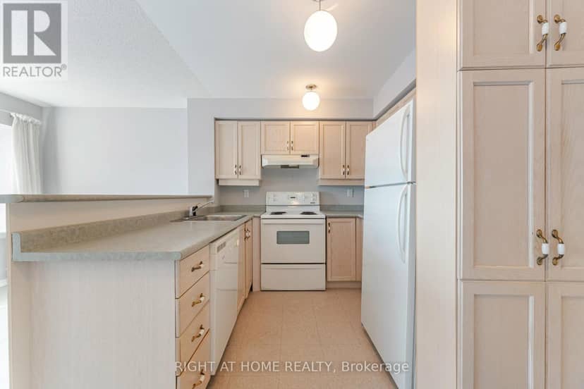306 - 1387 Bayview Avenue — photo 15 of 32