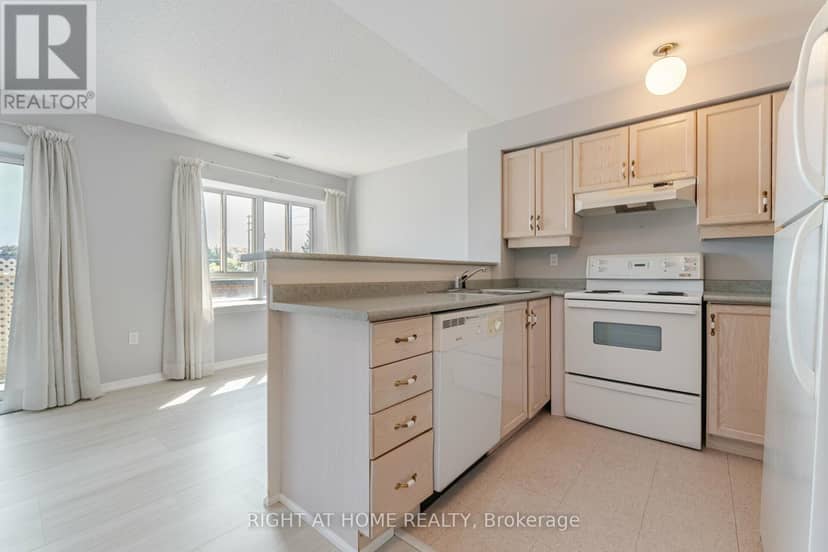 306 - 1387 Bayview Avenue — photo 16 of 32