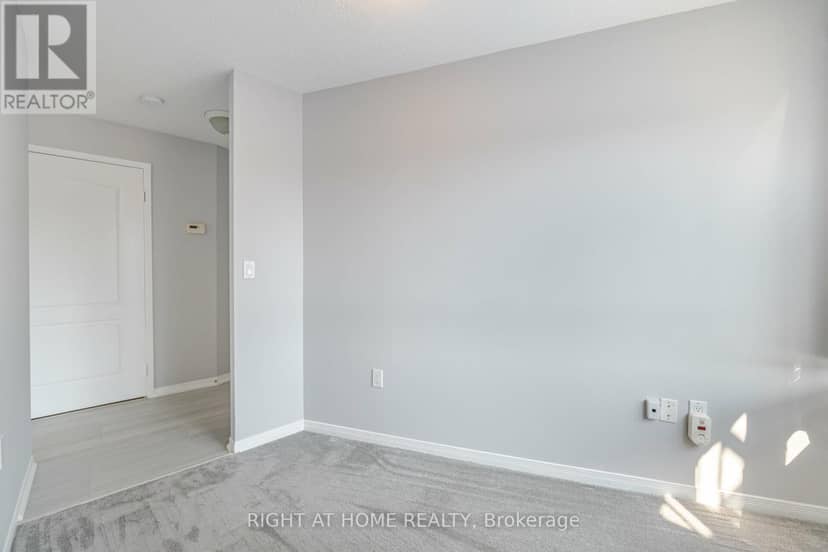 306 - 1387 Bayview Avenue — photo 21 of 32