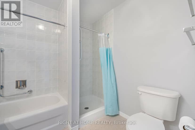 306 - 1387 Bayview Avenue — photo 24 of 32
