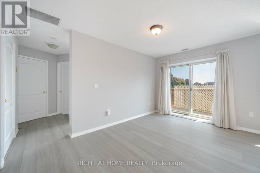 306 - 1387 Bayview Avenue — photo 8 of 32