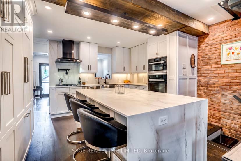 156 Craighurst Avenue — photo 8 of 30