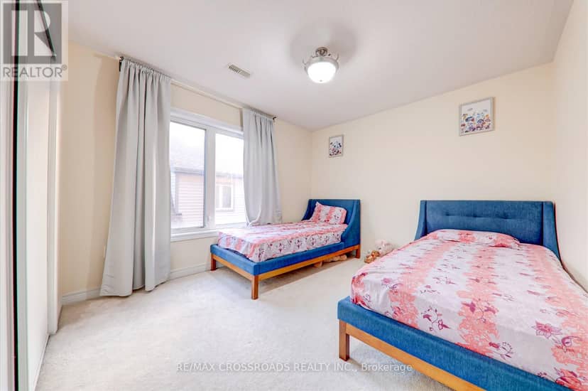 19 Kawneer Terrace — photo 19 of 32