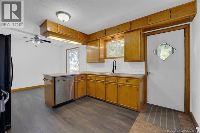 31 Roxboro Court — photo 15 of 39