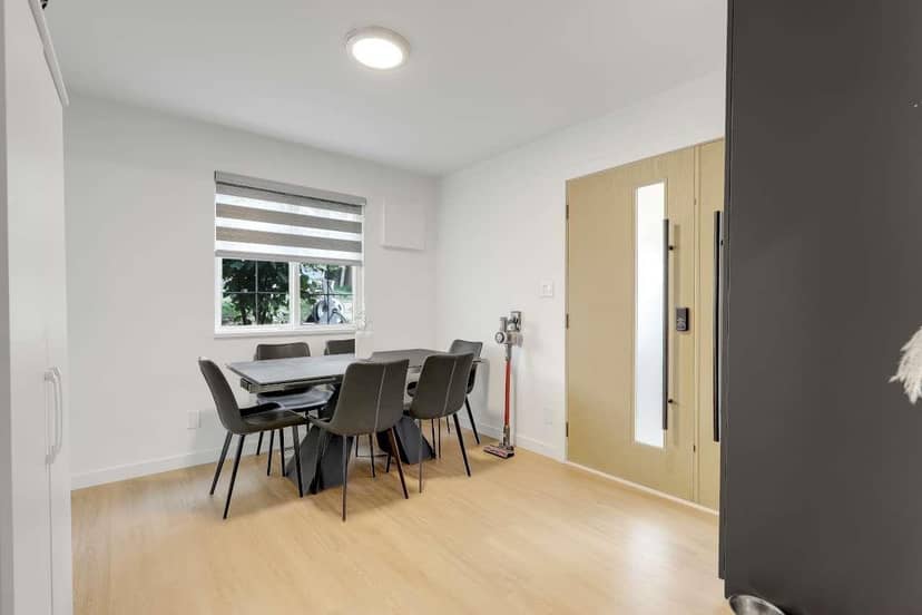 866 FINLAY STREET, White Rock, photo 3