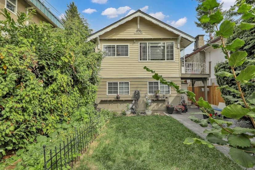 866 FINLAY STREET, White Rock, photo 2