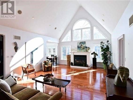 6289 Black River Road, Georgina, photo 5