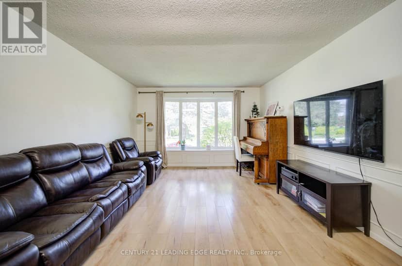43 Carlton Road — photo 5 of 29