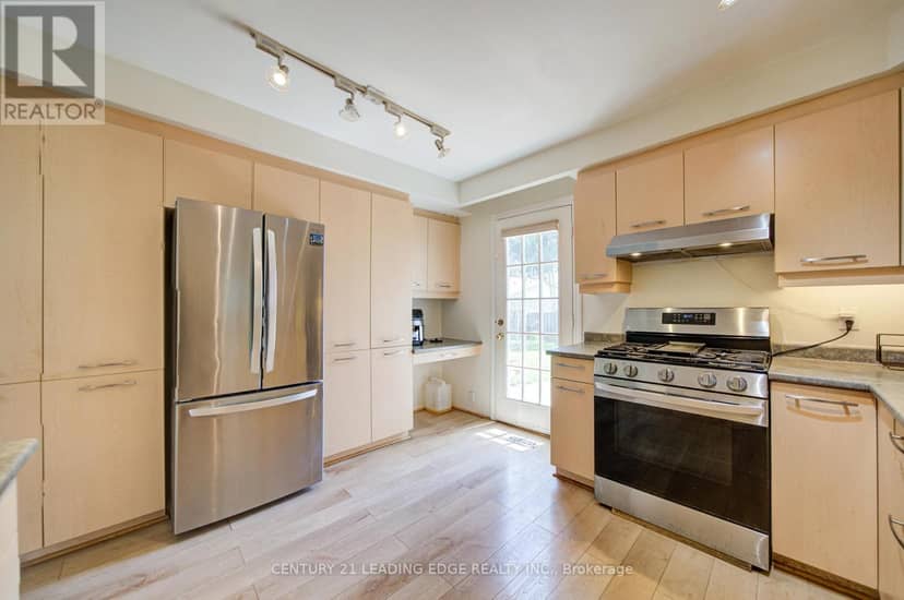 43 Carlton Road — photo 7 of 29