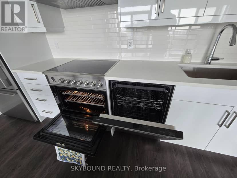 1008 - 500 Brock Avenue — photo 21 of 23