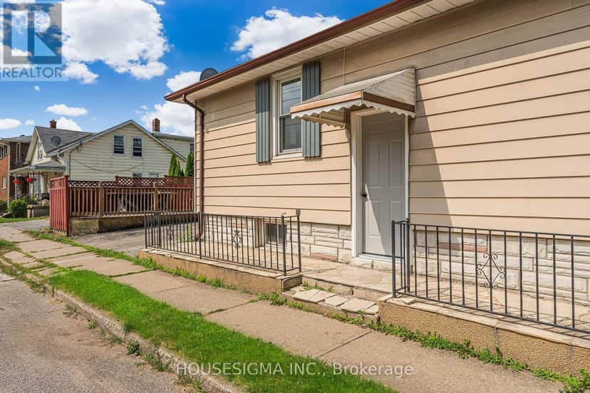 45 Albert Street — photo 25 of 29