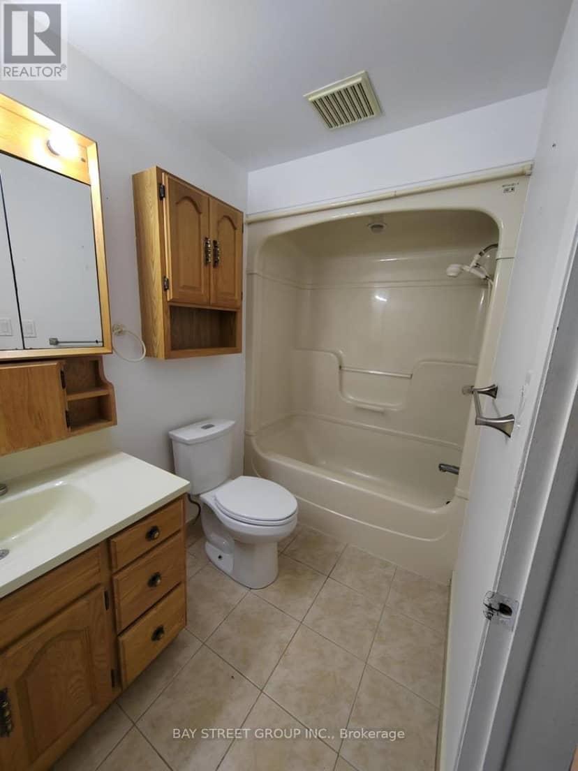 65 Saint Andrews Avenue — photo 12 of 24