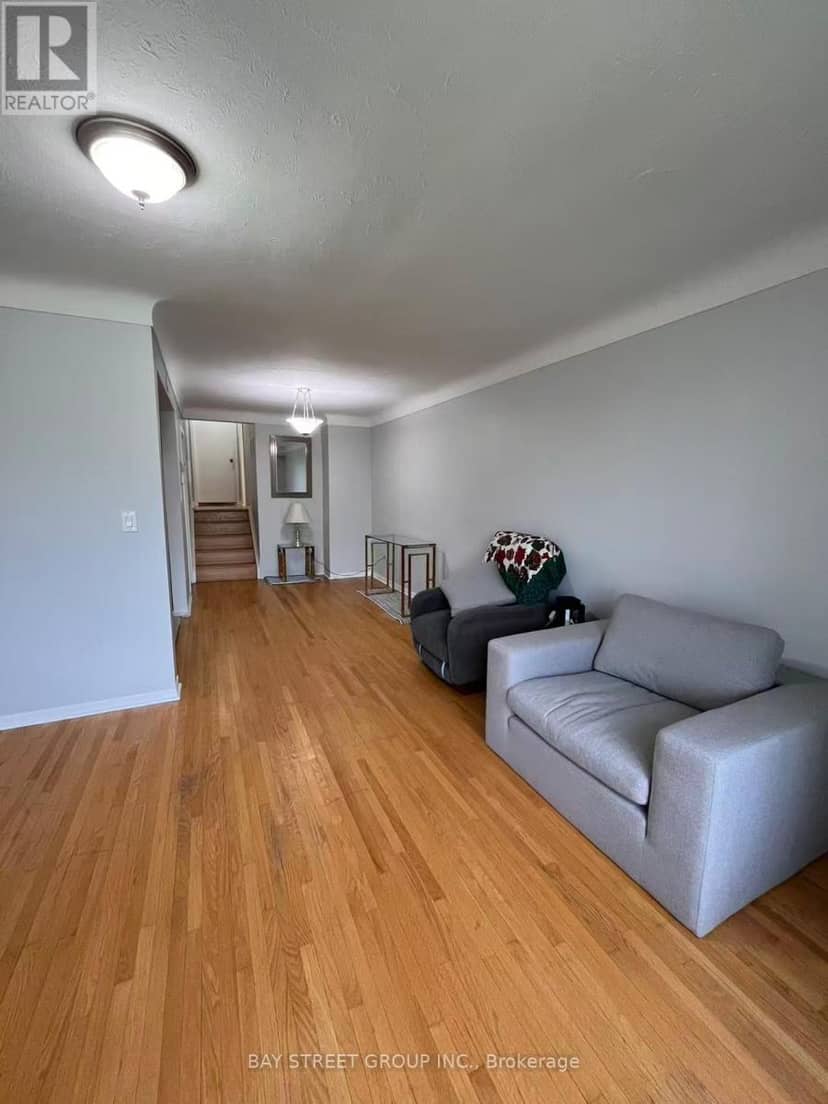 65 Saint Andrews Avenue — photo 4 of 24