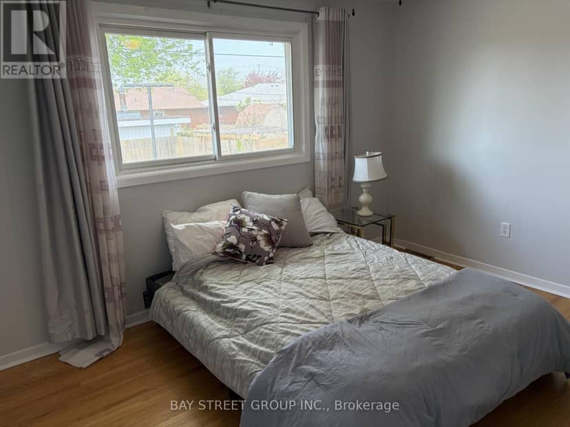 65 Saint Andrews Avenue — photo 7 of 24