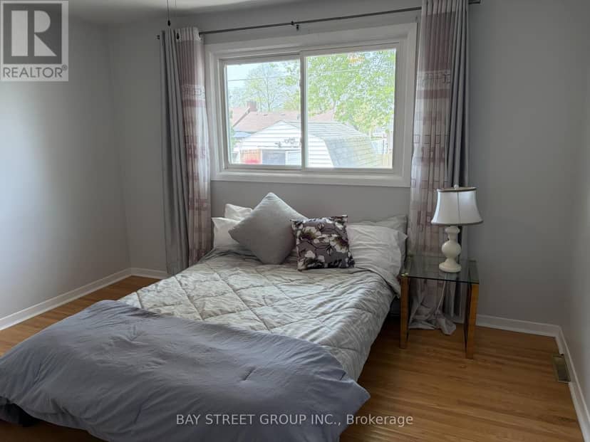 65 Saint Andrews Avenue — photo 8 of 24