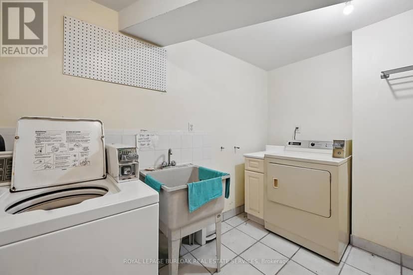 55 Barton Street W — photo 23 of 25