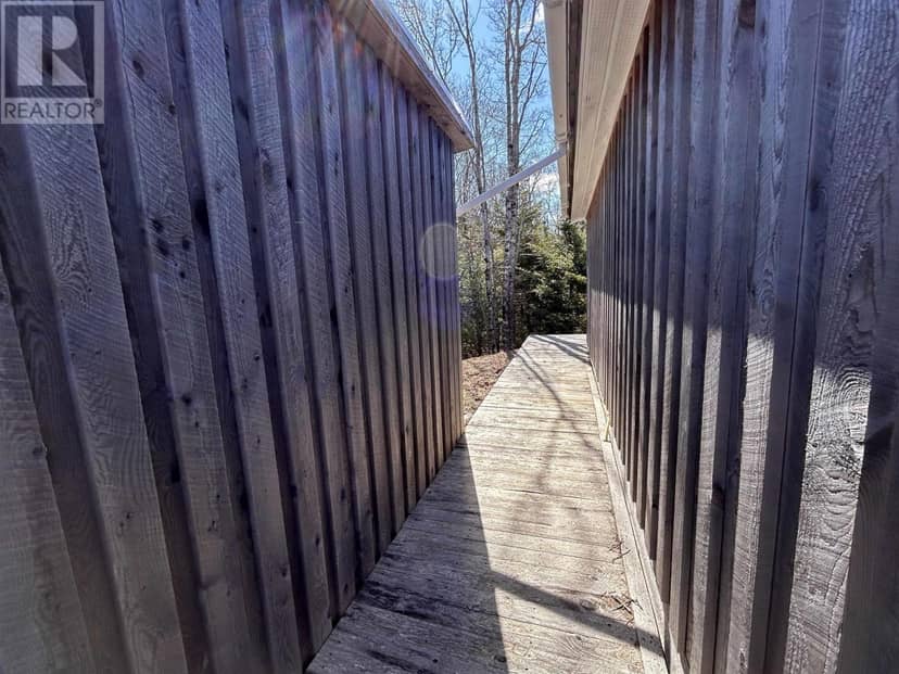 604 Lansdowne Road — photo 18 of 36