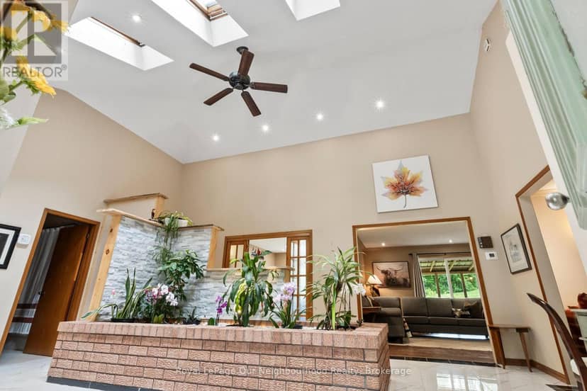 29 Edgewater Drive — photo 4 of 40
