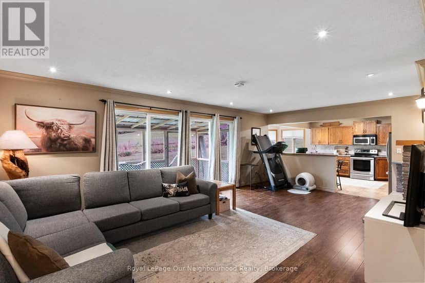 29 Edgewater Drive — photo 9 of 40