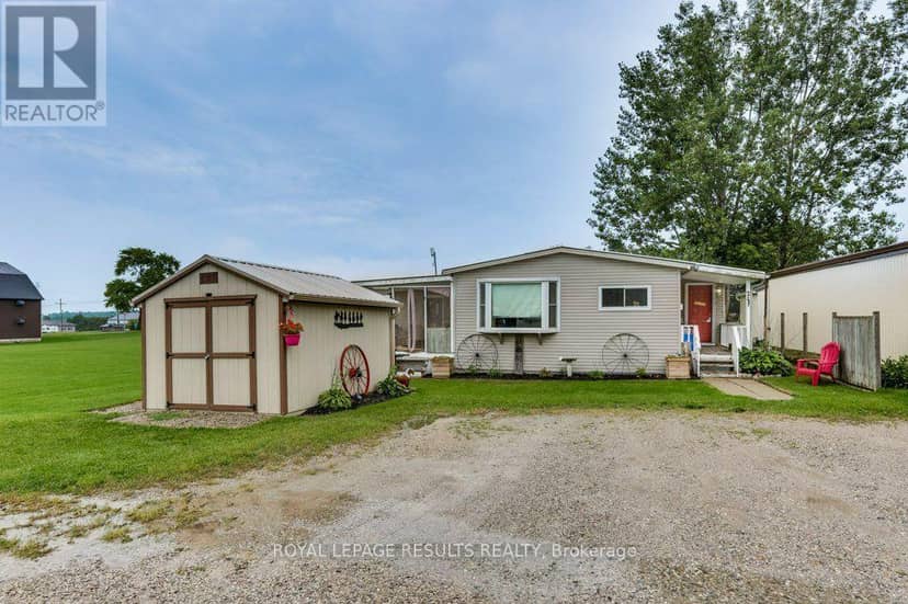 24 Pineview Avenue — photo 2 of 36