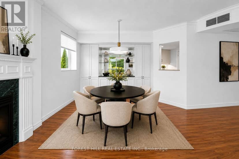 302 - 1818 Bayview Avenue — photo 16 of 33