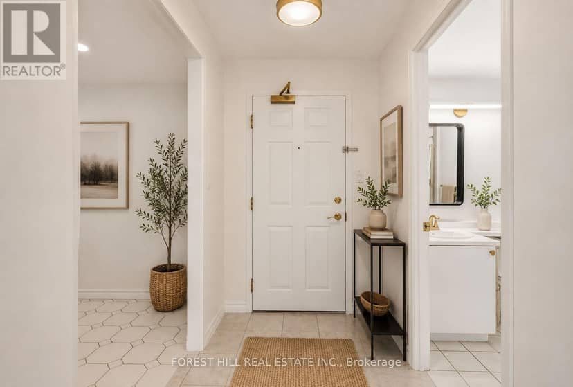 302 - 1818 Bayview Avenue, Toronto, photo 2