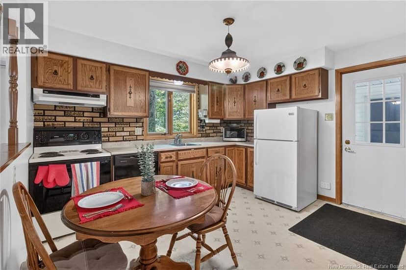 27 Snowdon Court — photo 4 of 40