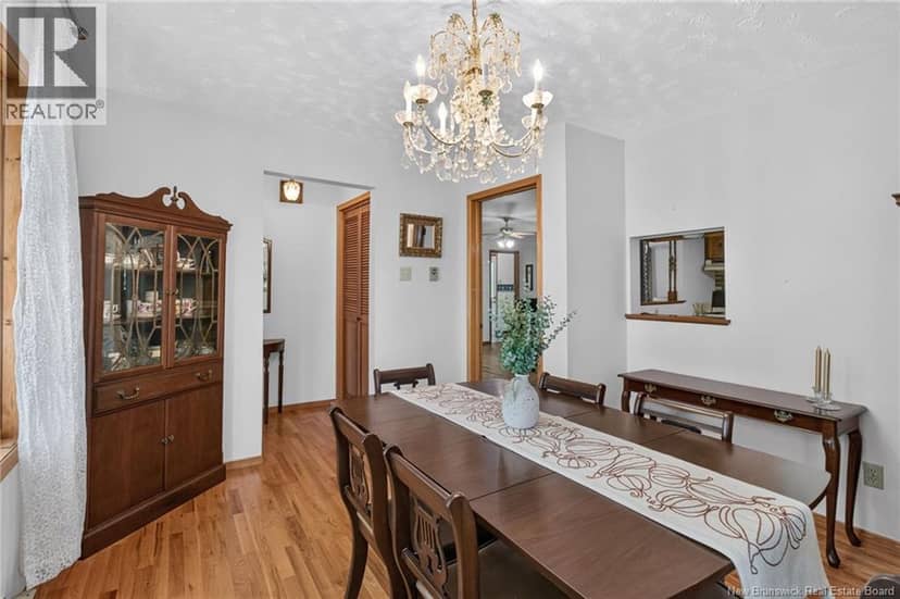 27 Snowdon Court — photo 8 of 40