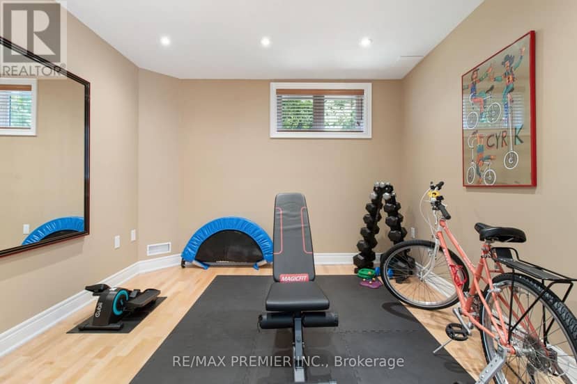 19 Stockdale Crescent — photo 39 of 40