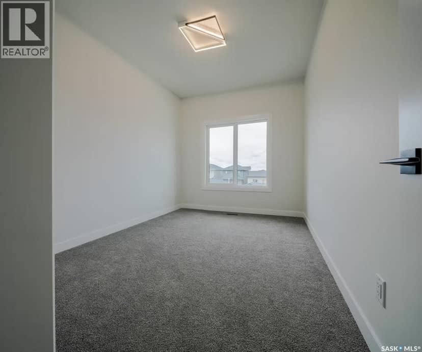 223 Feheregyhazi BOULEVARD — photo 4 of 7