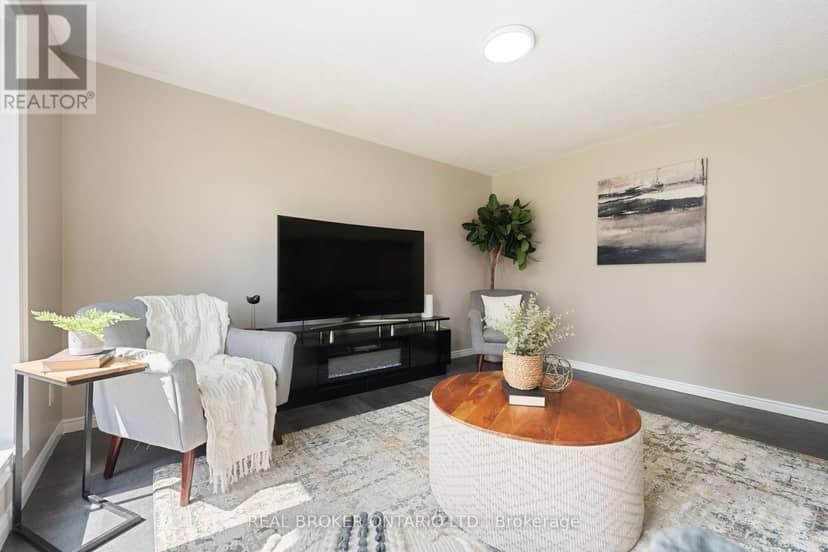553 Norfolk County Road 21 — photo 11 of 36