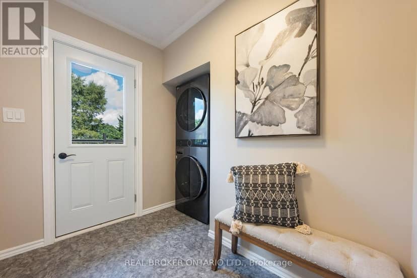 553 Norfolk County Road 21 — photo 21 of 36