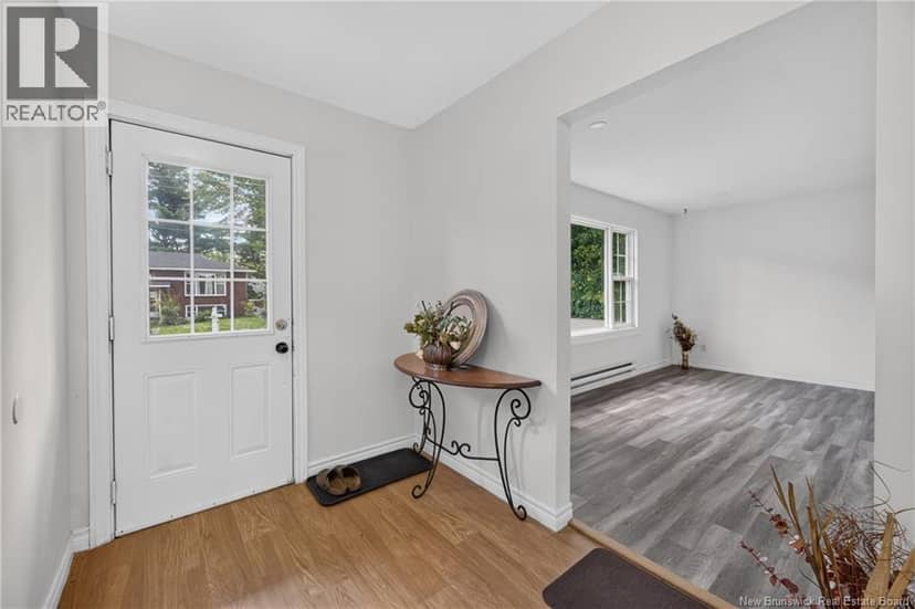 89 Douglas Avenue — photo 8 of 40