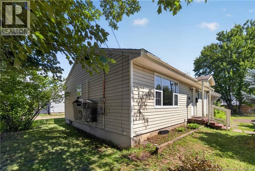 89 Douglas Avenue — photo 2 of 40