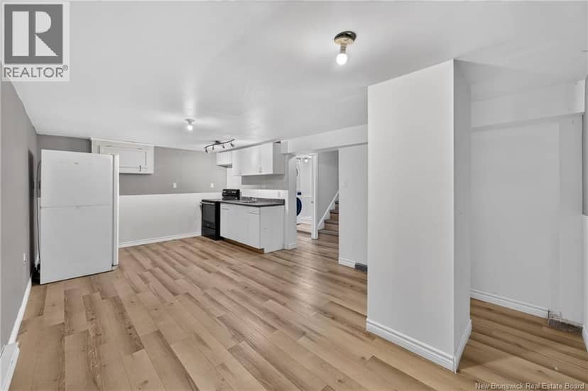 89 Douglas Avenue — photo 31 of 40