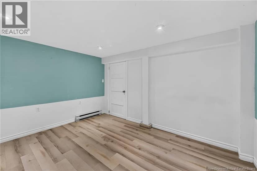 89 Douglas Avenue — photo 38 of 40