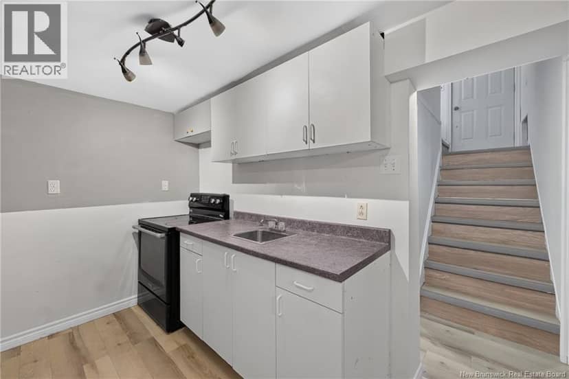 89 Douglas Avenue — photo 32 of 40
