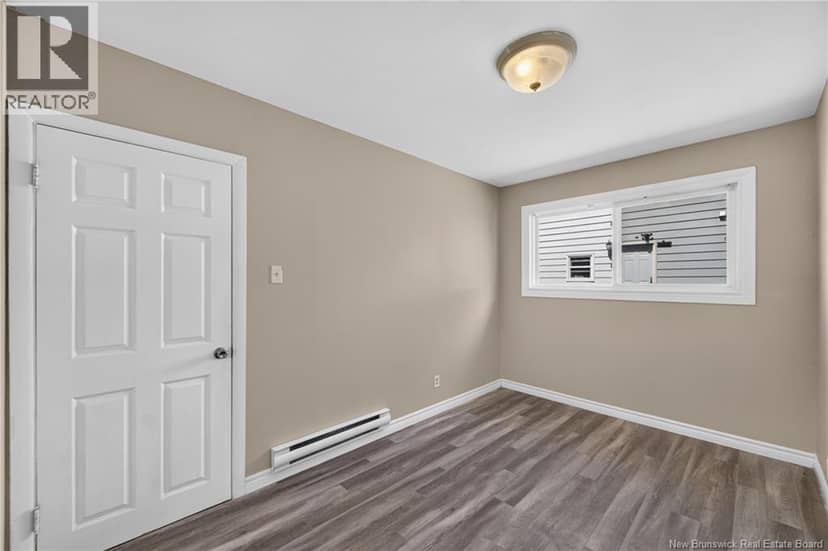 89 Douglas Avenue — photo 25 of 40